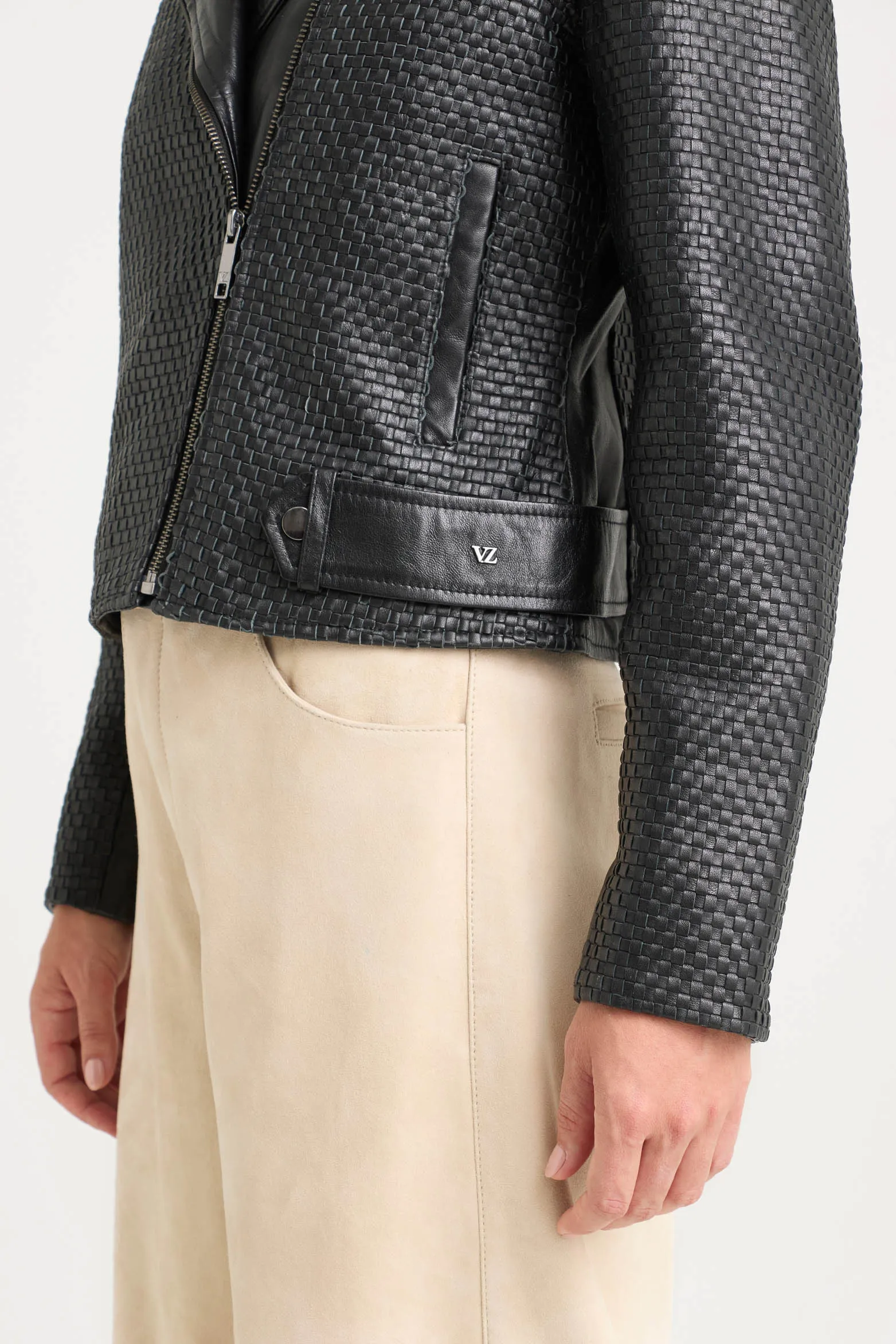 Chaqueta claire tejida de cuero para mujer silueta biker