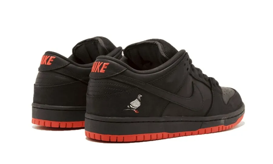 Dunk Low SB TRD QS Black Pigeon
