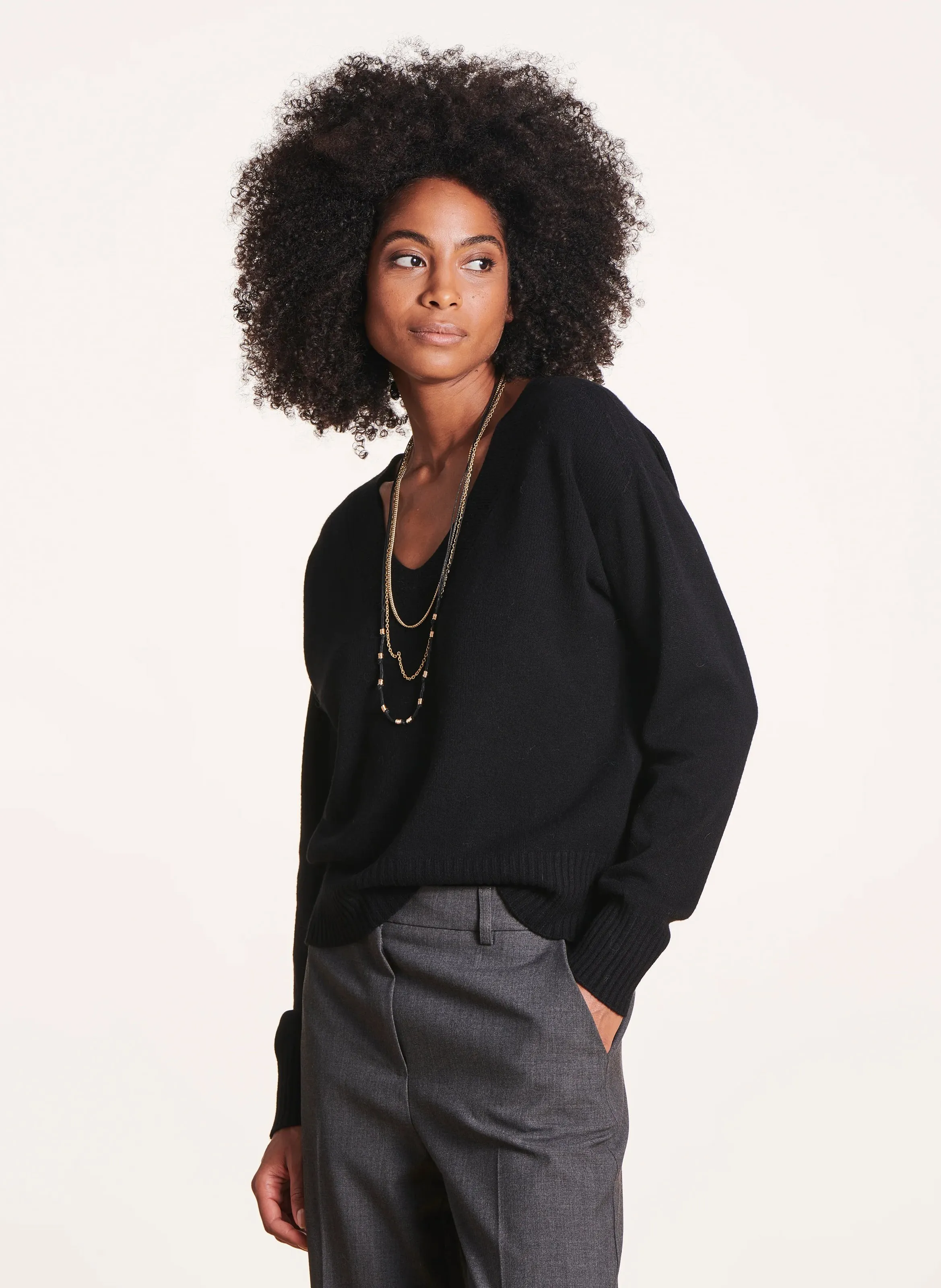 LA FEE MARABOUTEE Jersey holgado de mezcla de punto con cuello de pico en negro