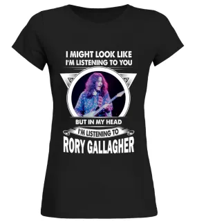 LISTENING TO RORY GALLAGHER Camiseta cuello redondo Mujer