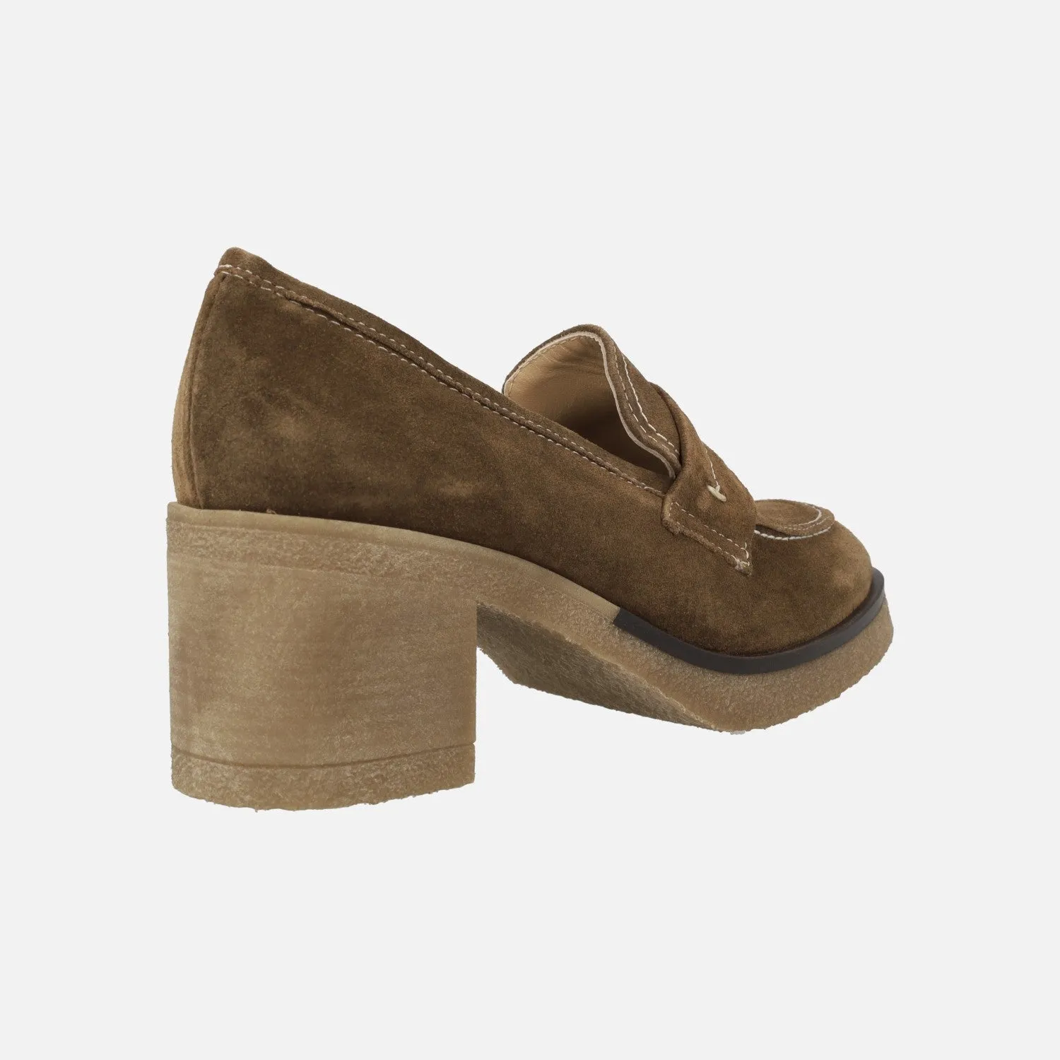 Mocasines de serraje marron con tacones de goma